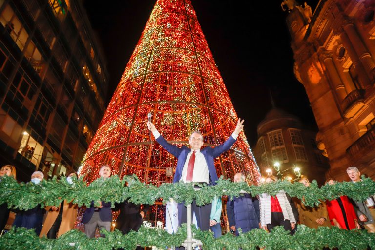 Abel Caballero prevé un impacto económico por las luces de Navidad de Vigo de unos 750 millones
