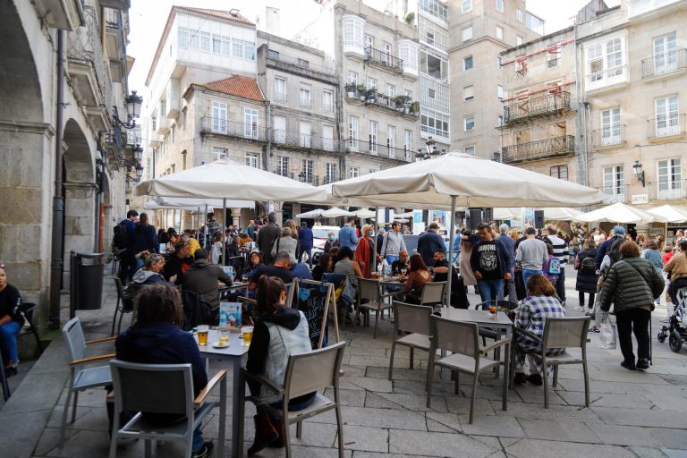 Los ingresados covid crecen en una veintena en Galicia durante el fin de semana, pero bajan los casos activos