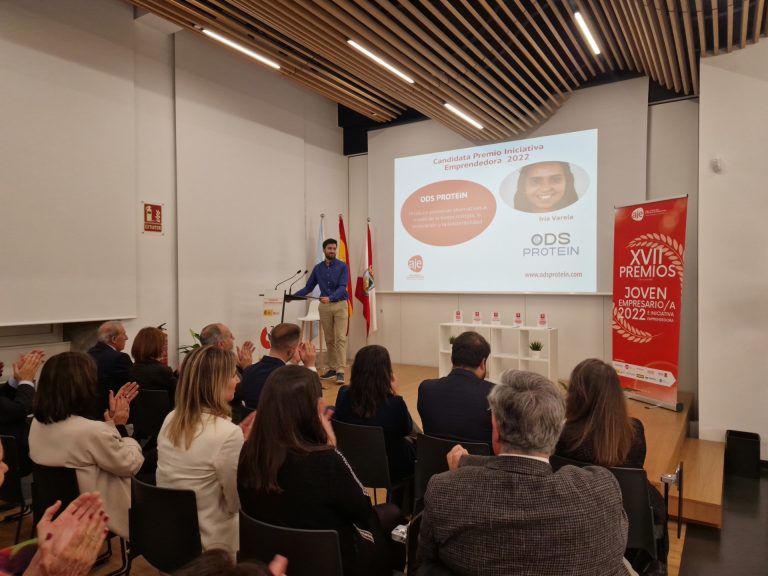 AJE Vigo galardona a Camelia Cosmetiques y ODS Protein en los premios Joven Empresario e Iniciativa Emprendedora 2022