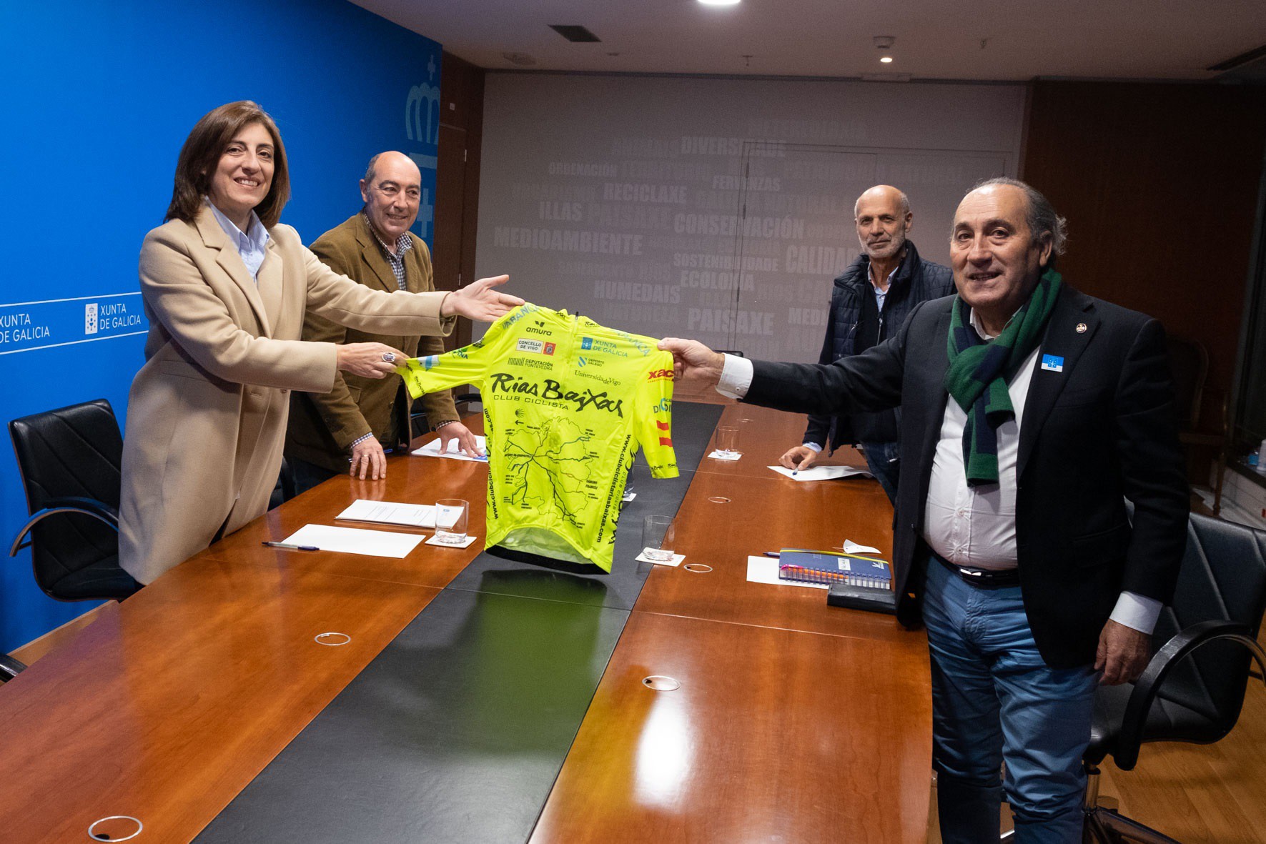 La Xunta colabora en la promoción del visor que reúne 52 rutas de alto