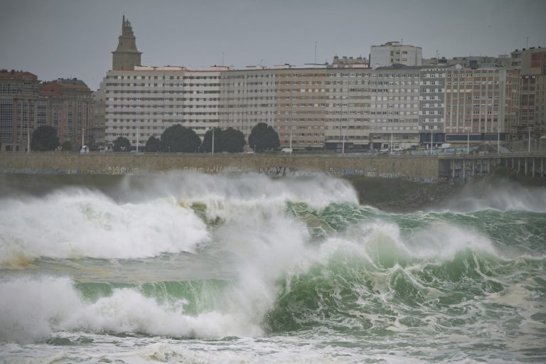 Activado el aviso naranja por temporal costero en todo el litoral de Galicia