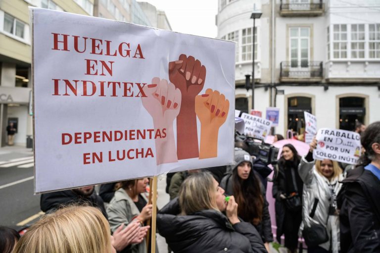 «Éxito» en el día «preparatorio» de la huelga en tiendas de Inditex de A Coruña, con «casi todo cerrado», según la CIG