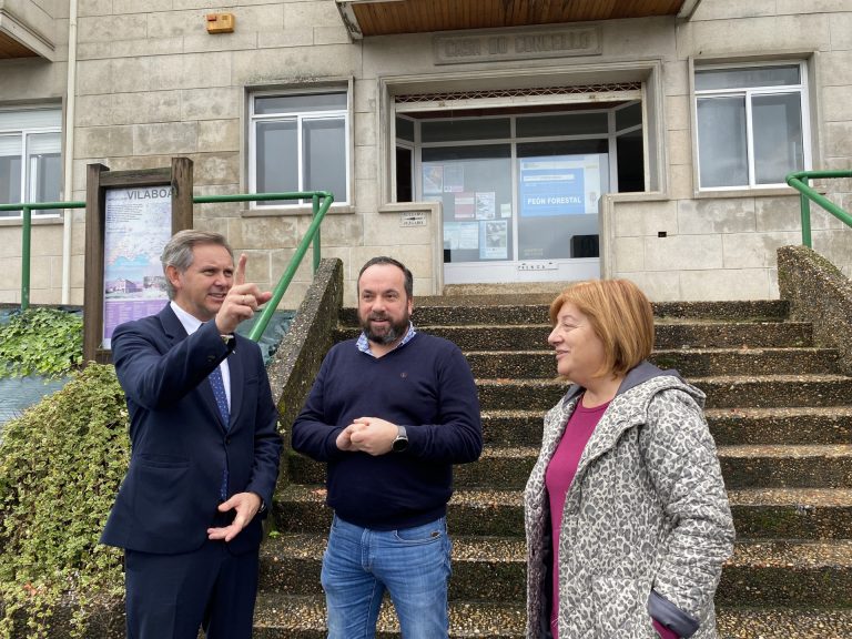 El delegado del gobierno en Galicia visita Vilaboa (Pontevedra) y anuncia un paso superior en la N-550
