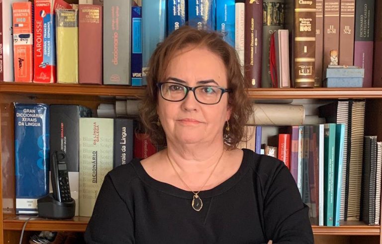La catedrática de Filología María Dolores Sánchez Palomino ingresa en la Real Academia Galega como miembro de número
