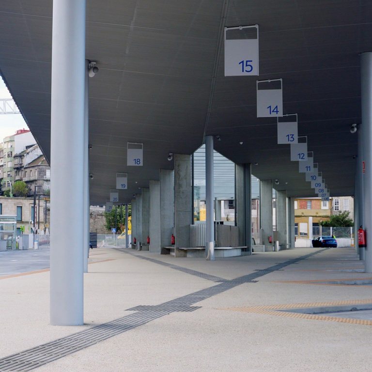 Monbus reduce tiempos de recorrido, mejora las conexiones y elimina paradas con la nueva estación intermodal de Vigo