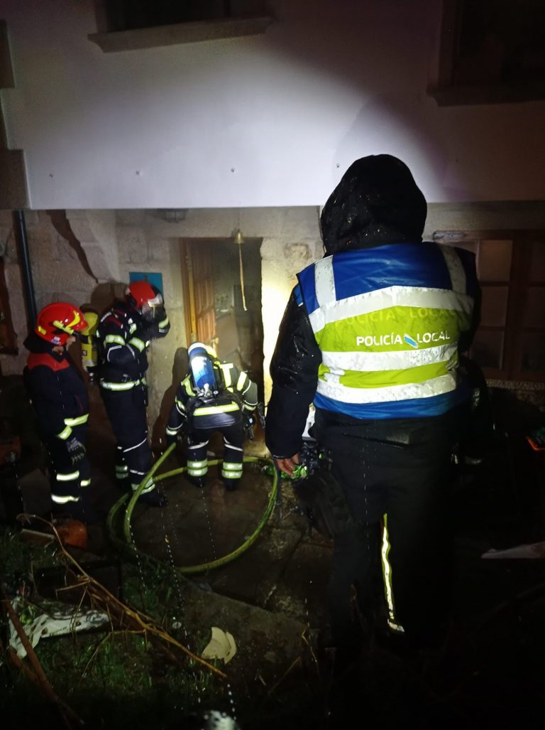 Detenido un hombre en Poio (Pontevedra) tras un incendio en el que una mujer fue evacuada