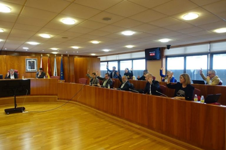 El pleno de Vigo demanda a la Xunta un «plan de choque» para mejorar la calidad asistencial en el área sanitaria