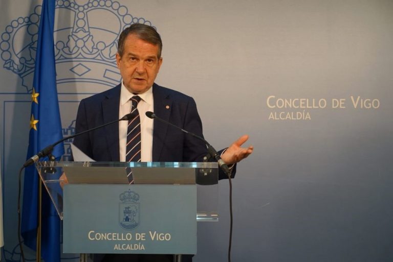Abel Caballero asegura que «no se multará» en las zonas de bajas emisiones que se van a implantar en Vigo en 2023