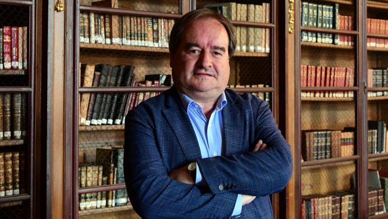El catedráctico de la USC Rubén Lois, elegido como corresponsal internacional de la Agencia de Geografía Argentina
