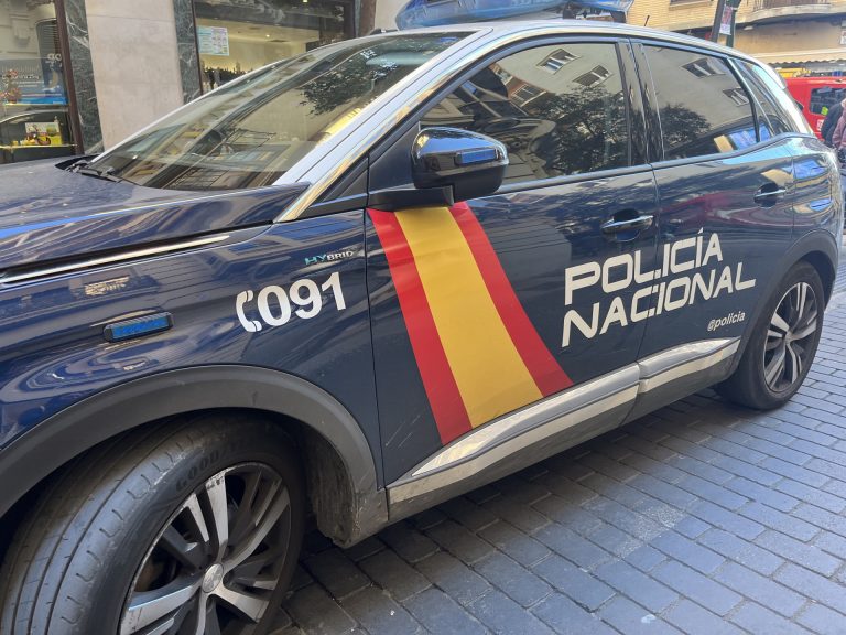 Detenido en Ourense el responsable de un bar en el que hallaron cocaína, fármacos y dinero en efectivo
