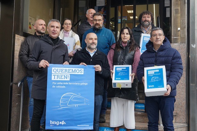 El BNG recoge más de 1.500 firmas para reclamar la mejora de los servicios ferroviarios en Galicia
