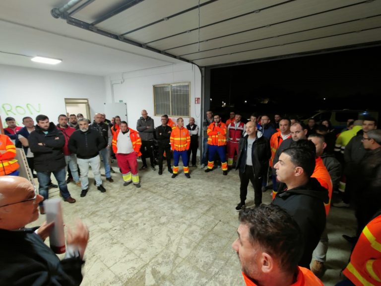La plantilla de Ambulancias Civera decide, por unanimidad, suspender la huelga indefinida