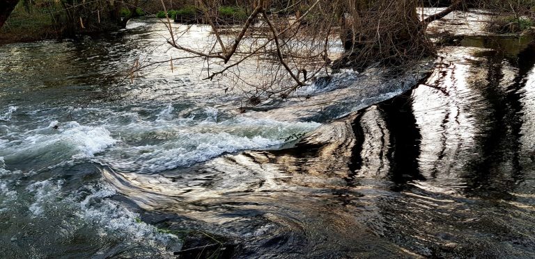 Alerta por riesgo de que desborden el río Lérez, en Pontevedra, y el Mera y el Furelos en Ortigueira y Santiso