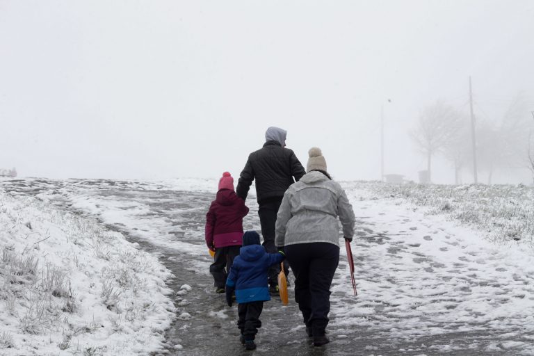 ‘Fien’ provocará este martes un descenso acusado de temperaturas en Galicia y la cota de nieve podrá bajar a 300 metros