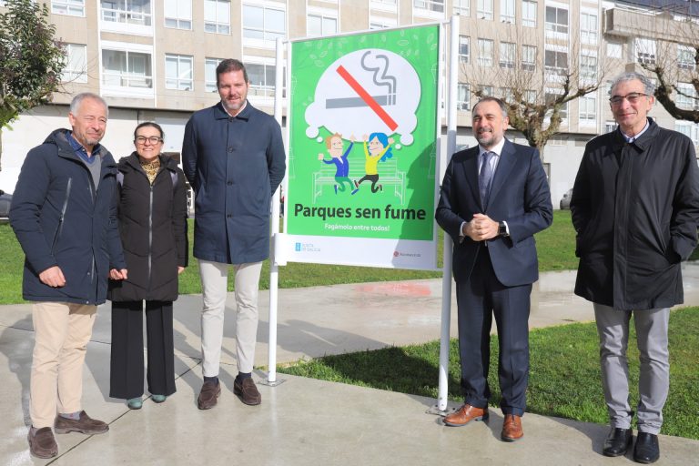 La Xunta pone en marcha la red gallega de parques sin humo con la incorporación de los primeros 18 ayuntamientos