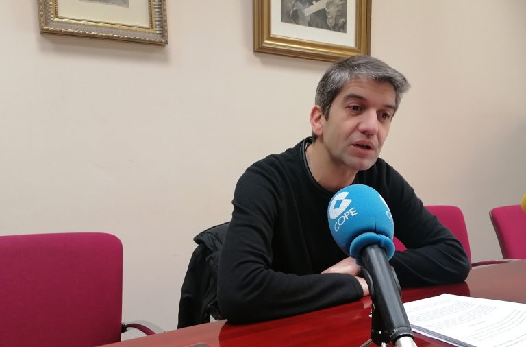 El exalcalde Jorge Suárez, «optimista» ante una posible coalición de Ferrol en Común y Podemos para el 28M