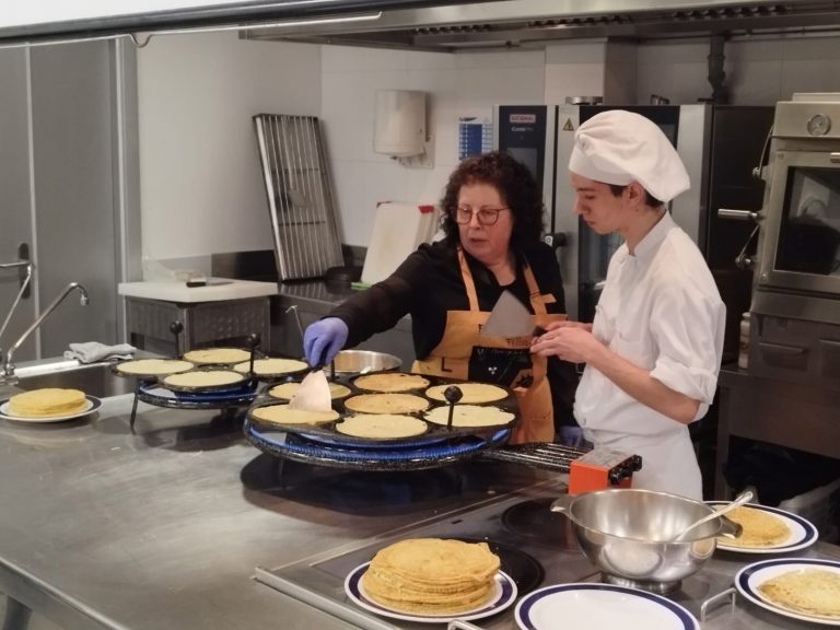 La Festa da Filloa de Lestedo cumple 40 años: cerca de 30.000 unidades, una versión infantil y un evento sin gluten