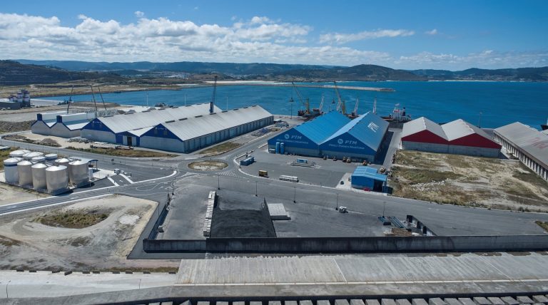 Las obras del tren al puerto exterior de A Coruña obligan a realizar este martes cortes de tráfico