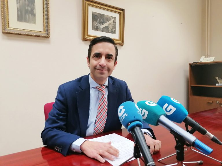 Rey Varela (PP) asegura que «Ferrol lleva ocho años en crisis de gobierno» y pide que el alcalde «dé la cara»