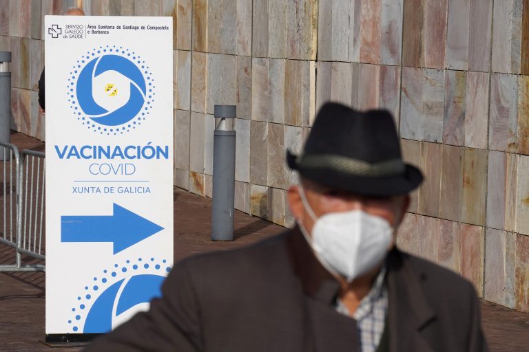 Cvirus.- Crecen los casos activos y los pacientes con coronavirus hospitalizados en Galicia