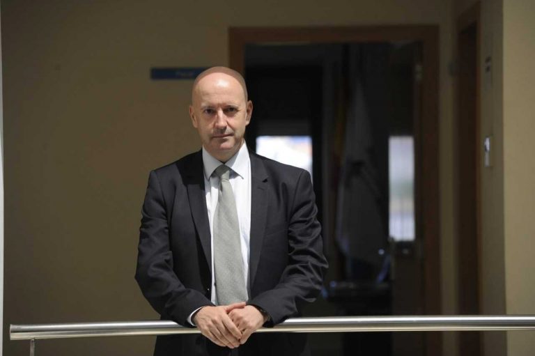 Justicia premia con la Cruz de San Raimundo al fiscal de menores de Galicia