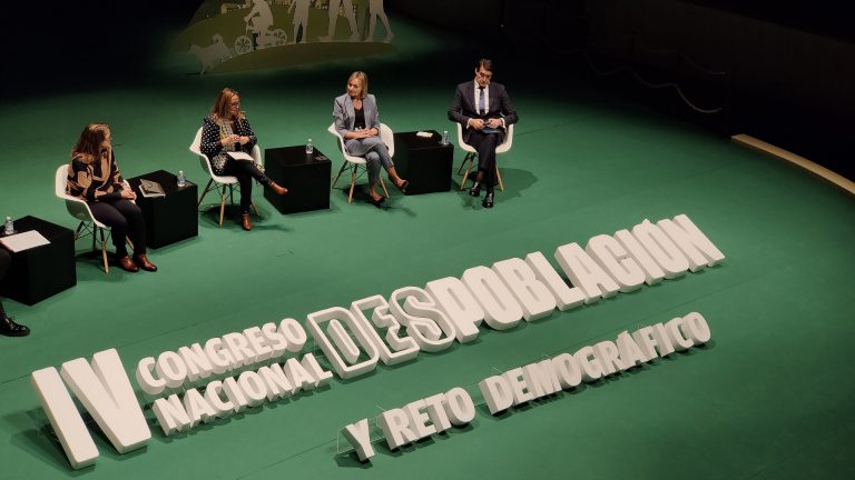 La Xunta considera que las últimas medidas implantadas han mejorado las previsiones de población en 60.700 habitantes