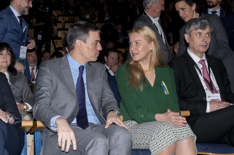 Pedro Sánchez anuncia la creación de 4.000 plazas más de Formación Profesional vinculadas a energías renovables