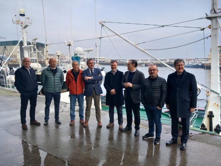 Pesca.- Mar aborda con juristas especializados la estrategia en el recurso contra el veto a la pesca de fondo