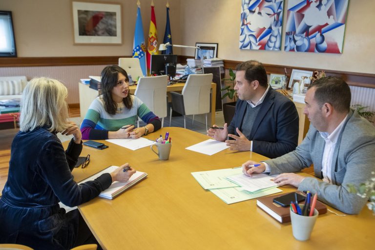 Xunta y Ayuntamiento de Cerdedo-Cotobade perfilan programas de apoyo al empleo e iniciativas a favor de la igualdad