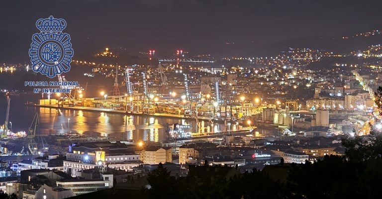 Detenidos dos hombres en el recinto de contenedores del Puerto de Vigo por un delito de robo con fuerza