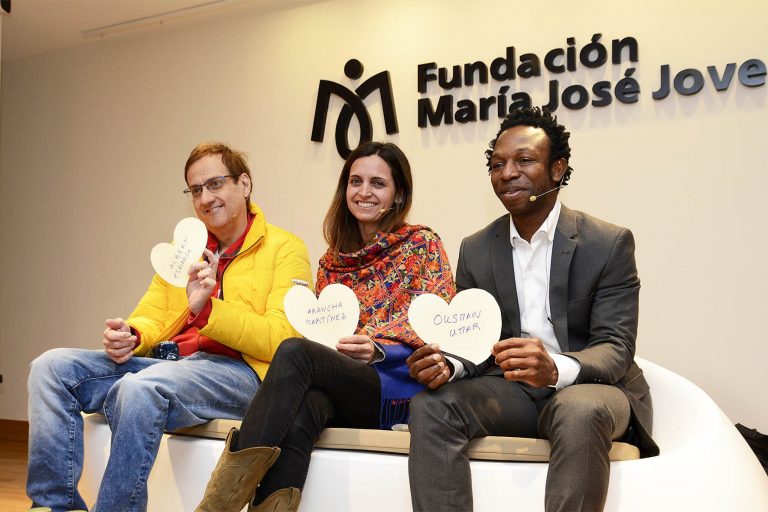 La alcaldesa de A Coruña aboga por la «educación en valores» en el Congreso ‘Lo Que De Verdad Importa’