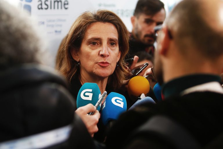 Teresa Ribera manifiesta que la marcha de Ferrovial de España es «un acto político» y una decisión «injusta»