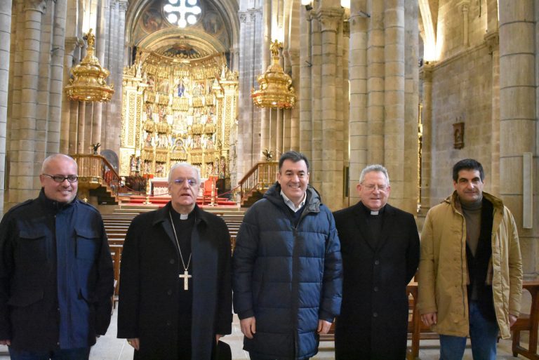 Los trabajos de reparación en el cimborrio de la Catedral de Ourense arrancarán en abril