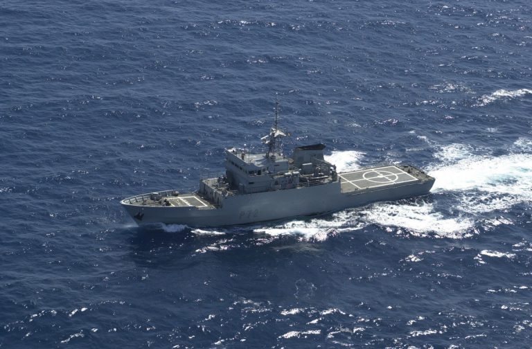 Un buque con base en Ferrol realiza seguimiento y monitorización de dos buques rusos en el Mediterráneo occidental