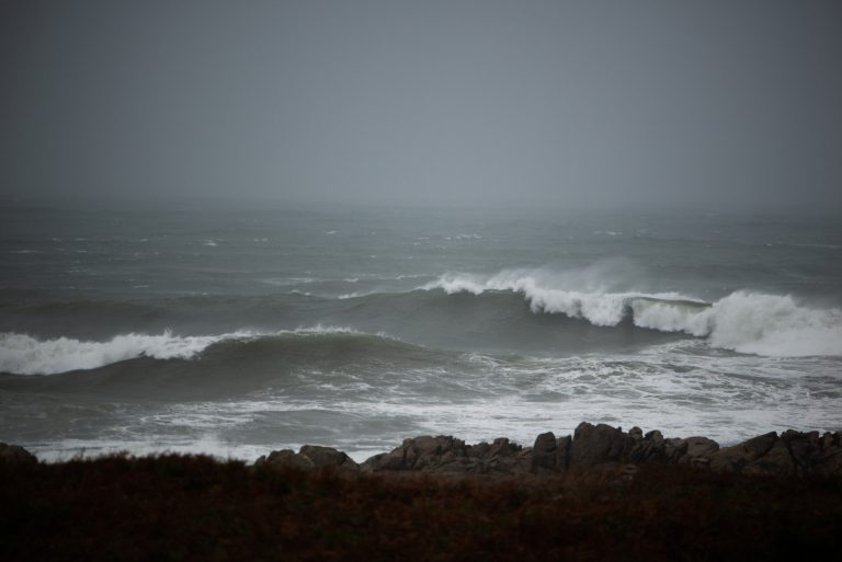 El norte de Lugo registra vientos de más de 120 km/h en una jornada de abundantes lluvias por toda Galicia