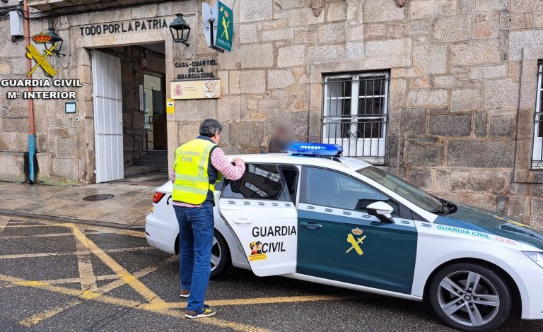 Dos detenidos y tres investigados de Vigo y O Rosal, implicados en una trama de estafa a una aseguradora
