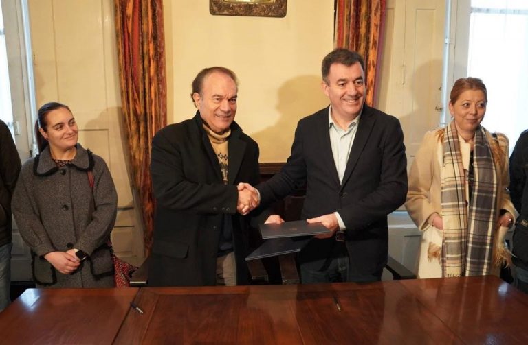 Xunta y Ayuntamiento de Lalín firman el convenio para rehabilitar la Casa de don Álvaro