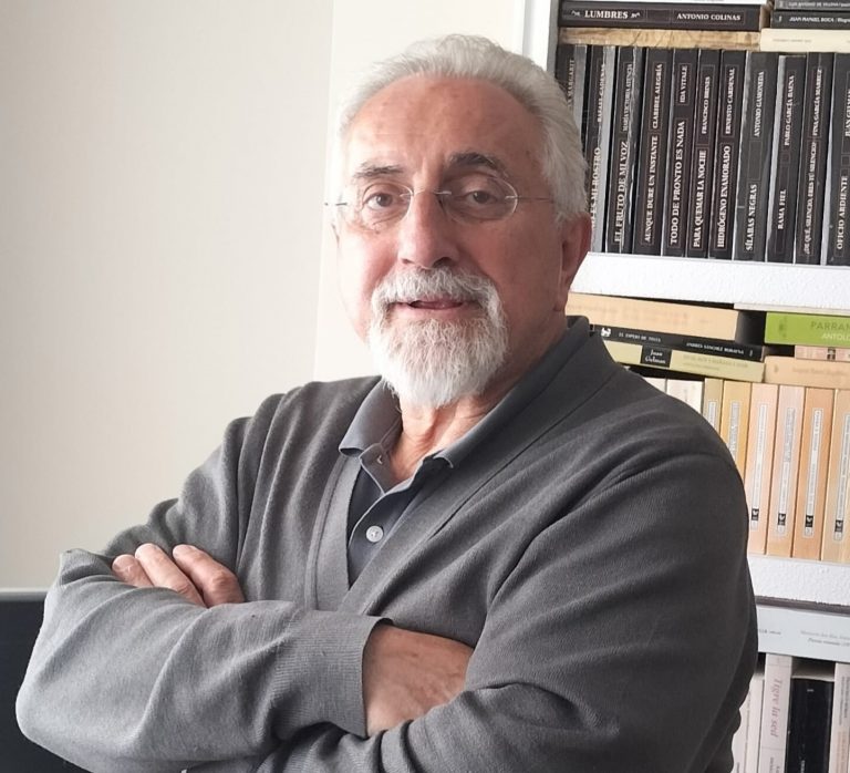 La Real Academia Galega nombra al filólogo Luciano Rodríguez Gómez miembro correspondiente