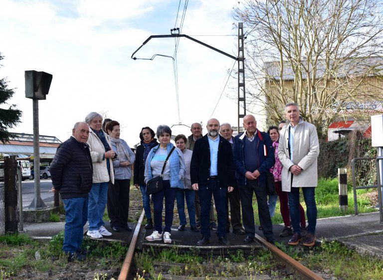 El BNG rechaza el proyecto de Adif para suprimir el paso a nivel de Pelequín (Ourense) y pide escuchar a los vecinos
