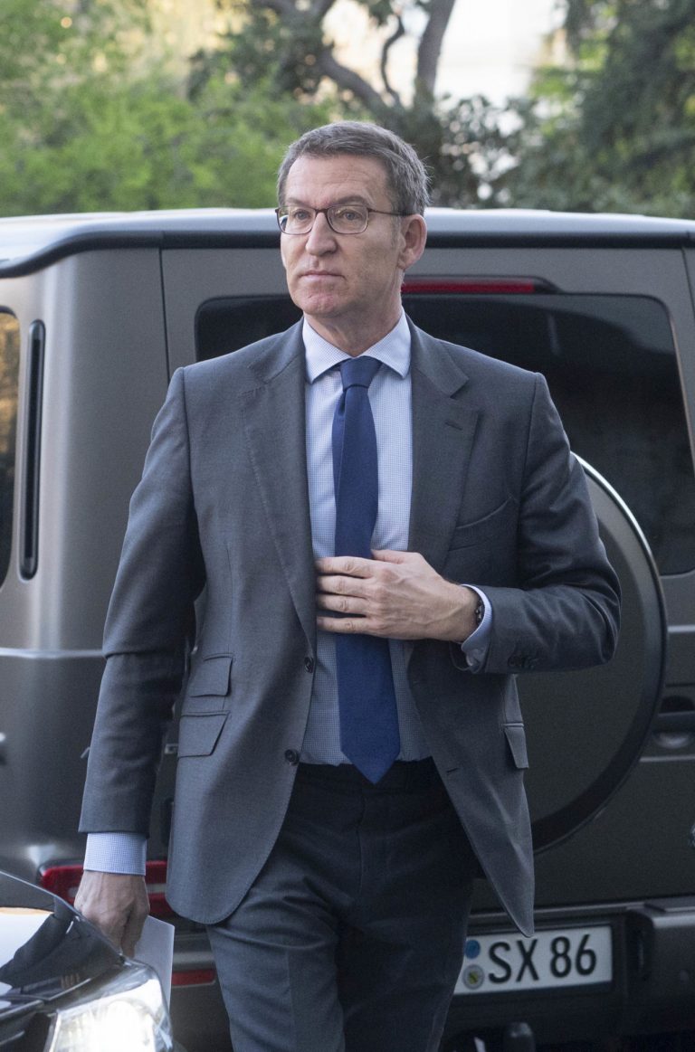 Feijóo cree que con la designación de Miñones se trata de «buscar un candidato» del PSOE a la Presidencia de la Xunta