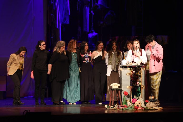 ‘As que limpan’, de A Panadaría, ganadora de los XXVII Premios de Teatro María Casares
