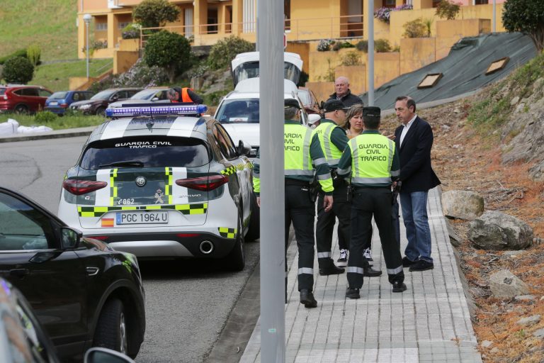 La DGT confirma que solo dos de los seis ocupantes del coche siniestrado en Xove (Lugo) llevaban el cinturón puesto