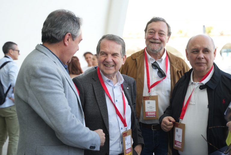 28M.- Caballero, convencido de que el PSOE «ganará» y revalidará la FEMP y que él ampliará su mayoría absoluta en Vigo