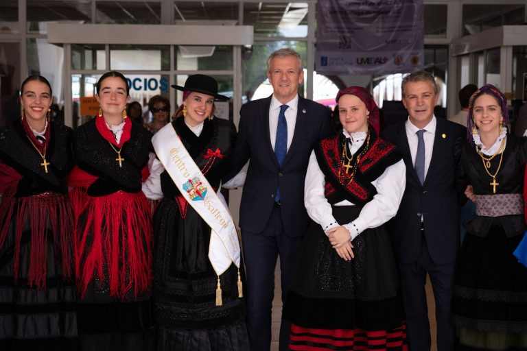 Rueda visita el Centro Gallego de México y reconoce que Galicia está «en deuda» con la emigración