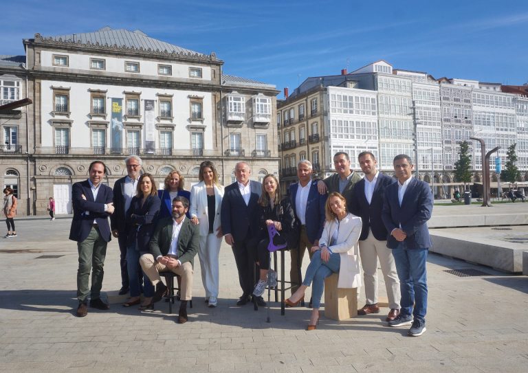El PP de A Coruña se fija como objetivo lograr la mayoría absoluta con una candidatura «muy formada»