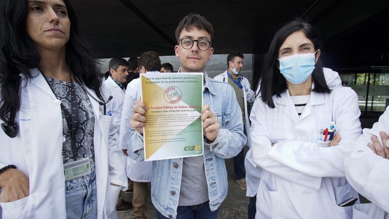 La huelga de médicos en Galicia cumple una semana con más de 1.200 cirugías y casi 24.000 consultas anuladas