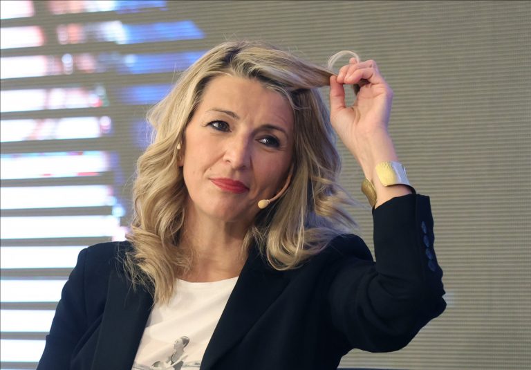 Yolanda Díaz se lleva el 36% de los votantes de Podemos e IU, pero también el 8% del PSOE y un 10% del BNG, según el CIS