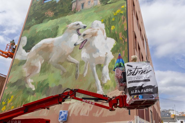 El festival de arte urbano llega a su recta final en A Coruña con seis murales de gran formato