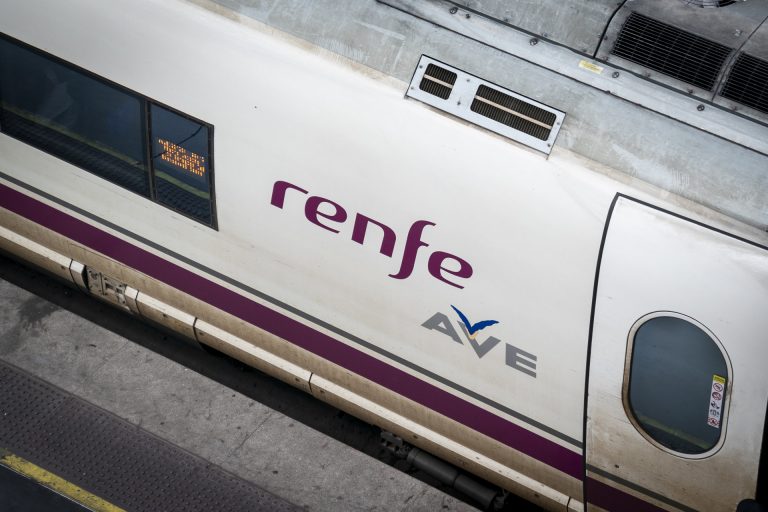 Renfe ofrece un millón de plazas en sus trenes para viajar en el Puente de Mayo