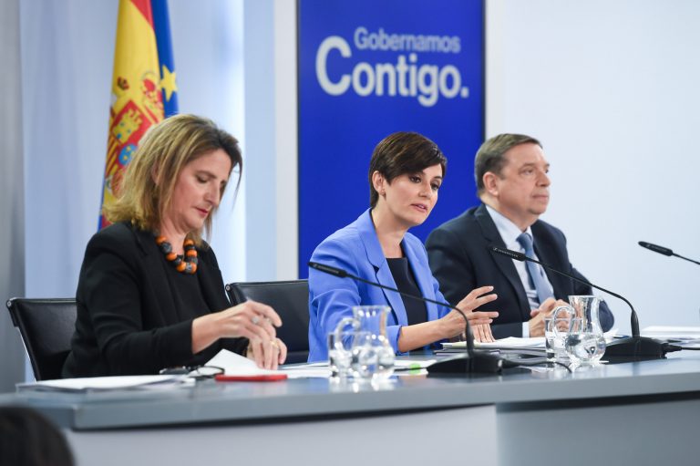 Rural.- El Gobierno distribuye 30,5 millones entre las CCAA para apoyar al Posei, al sector apícola y al ganadero